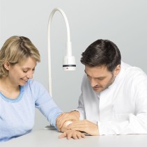 HEINE EL3 LED Untersuchungsleuchte mit Wandhalterung
