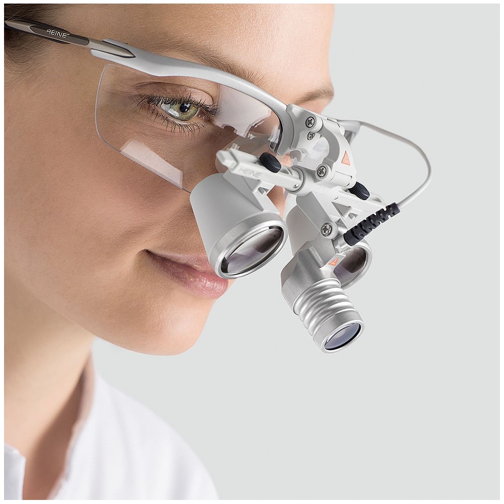 HEINE LoupeLight 2 LED Kopfleuchte mit Binokularlupen HR 2.5x / 340mm